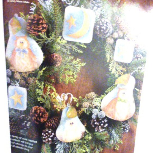 4 PAINT WORKS Magazine CRAFT Projects Christmas Painting Craft - Picture 10 of 16
